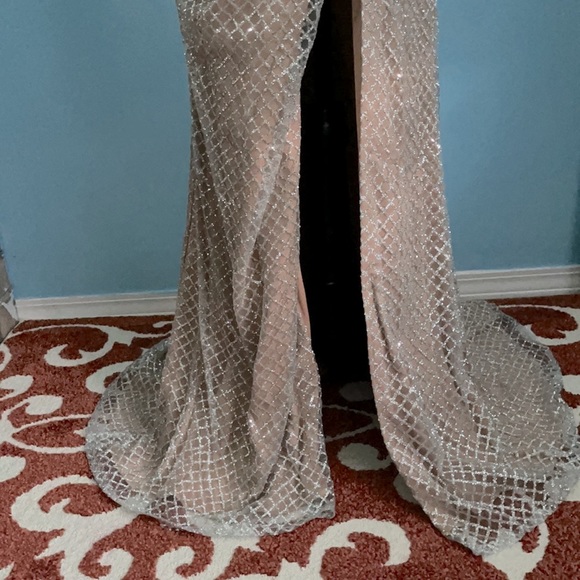 🆕 May Queen Silver Nude Split-hem Long Dress - Picture 6 of 12